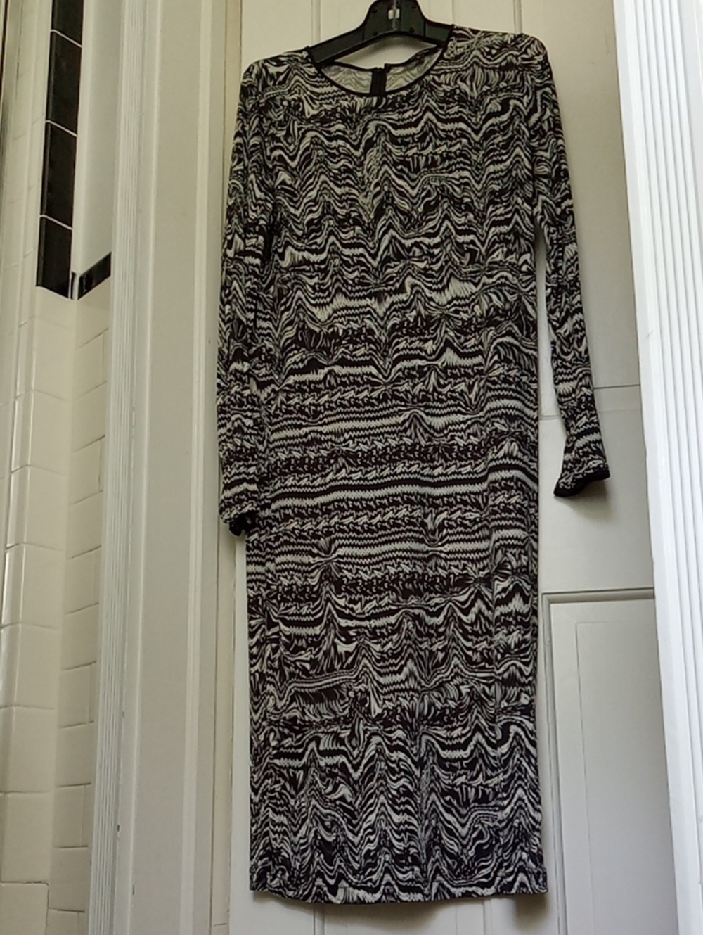 VTG Pink Tartan 100% Silk Long Sleeve Midi Dress Black White Geometric Pattern M